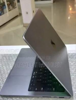 New Laptop Apple MacBook Pro M1 16GB Apple M1 SSD 512GB