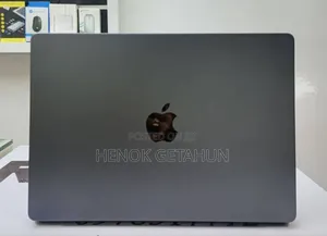 New Laptop Apple Macbook Pro 2025 M5 14-Inch 16GB Apple M4 SSD 1T