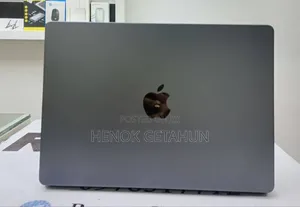 New Laptop Apple Macbook Pro 2025 M5 14-Inch 16GB Apple M4 SSD 1T