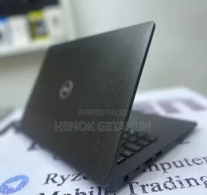 Photo - New Laptop Dell Latitude 7300 8GB Intel Core I5 SSD 256GB