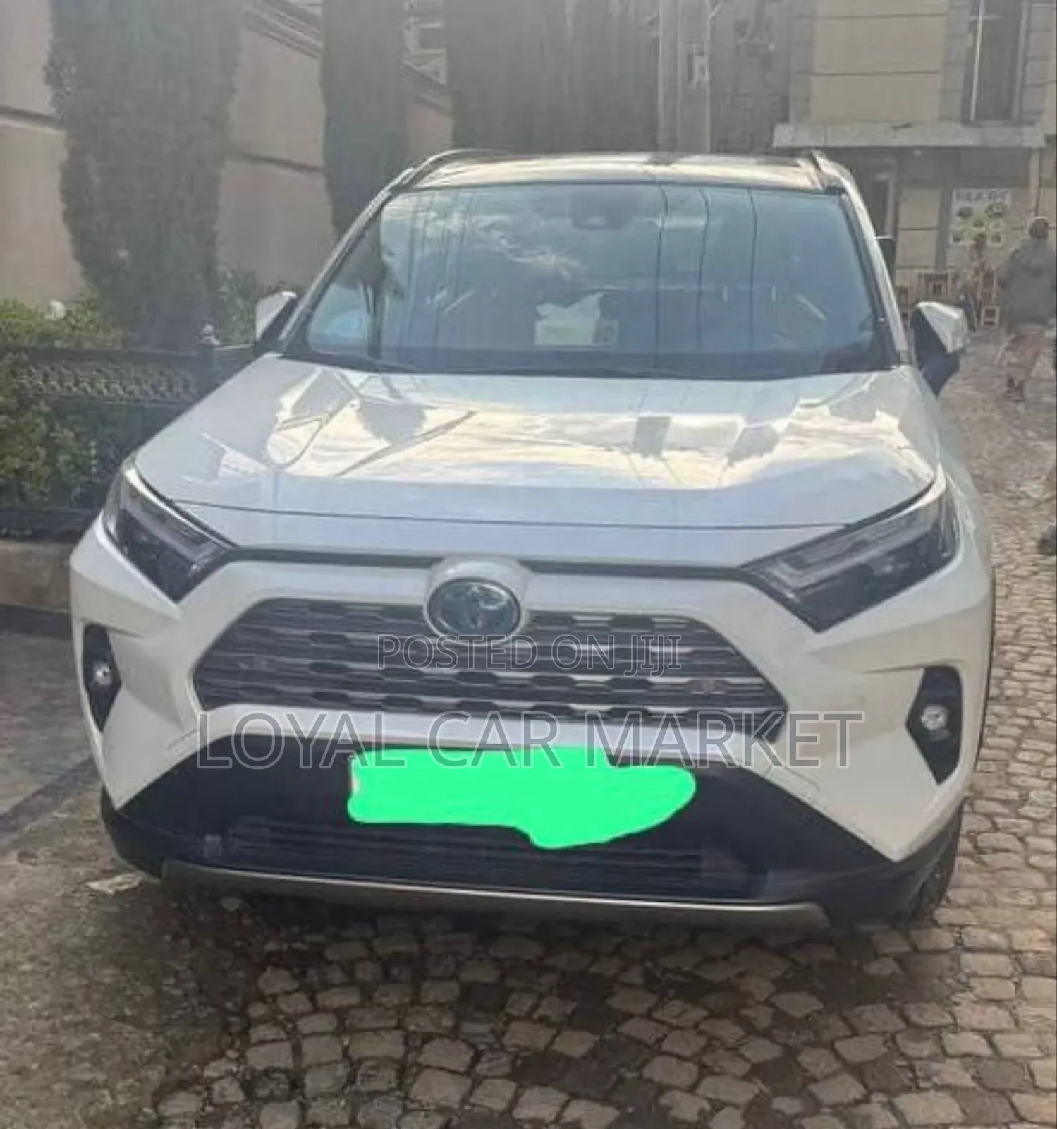 Toyota RAV4 2024 White