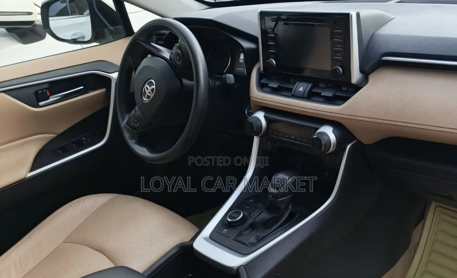 Toyota RAV4 2024 White