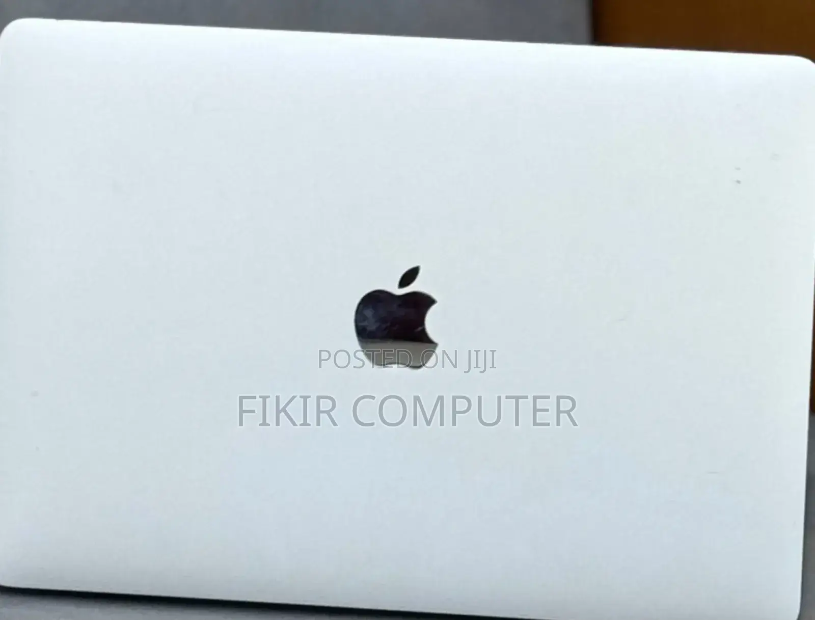 New Laptop Apple MacBook Air 2019 8GB Intel Core I5 SSD 128GB