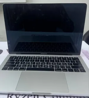 New Laptop Apple MacBook Pro 2017 8GB Intel Core I5 SSD 128GB