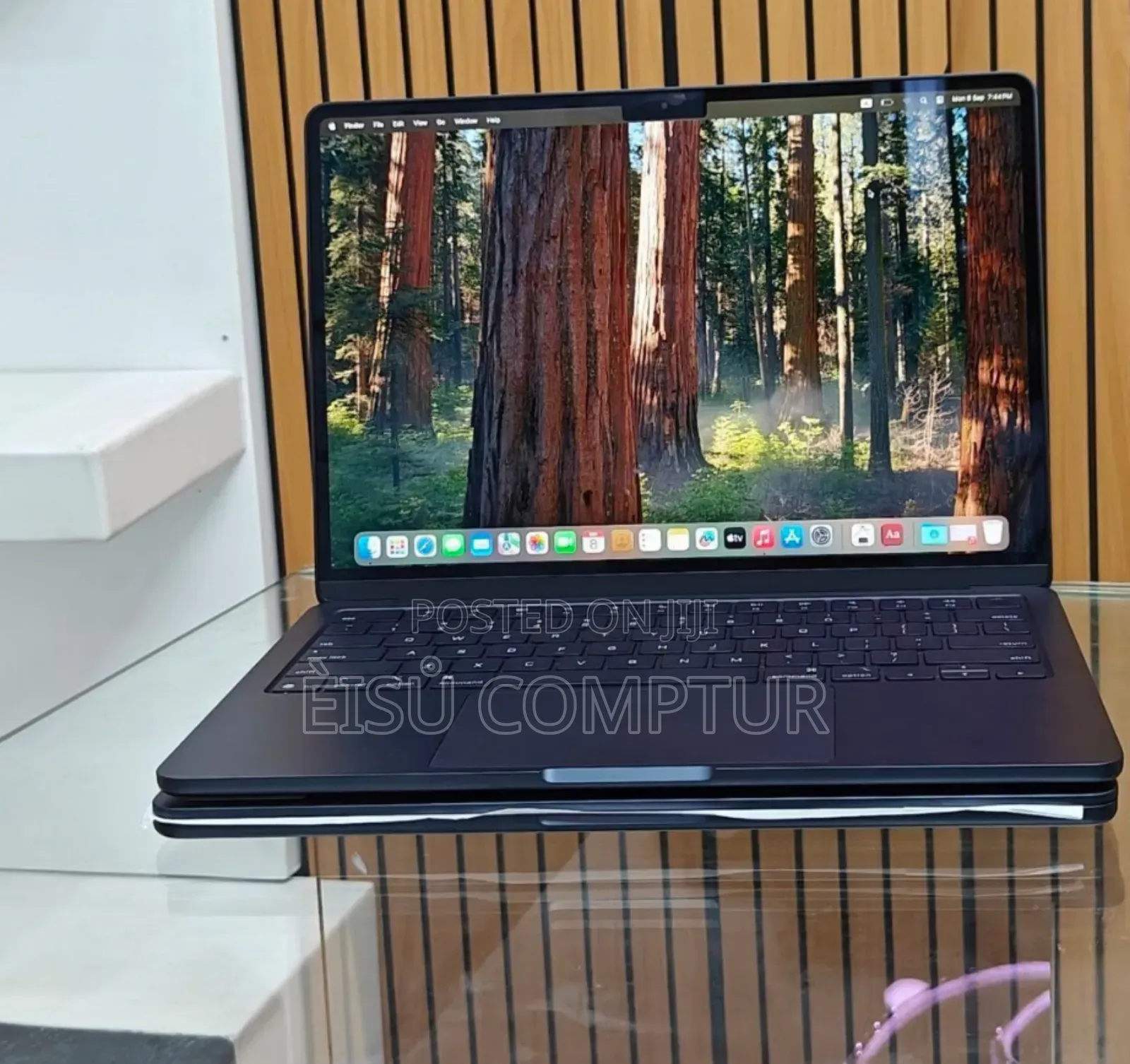 New Apple MacBook Air 2025 M4 15-Inch 16GB Apple M4 Max SSD 256GB