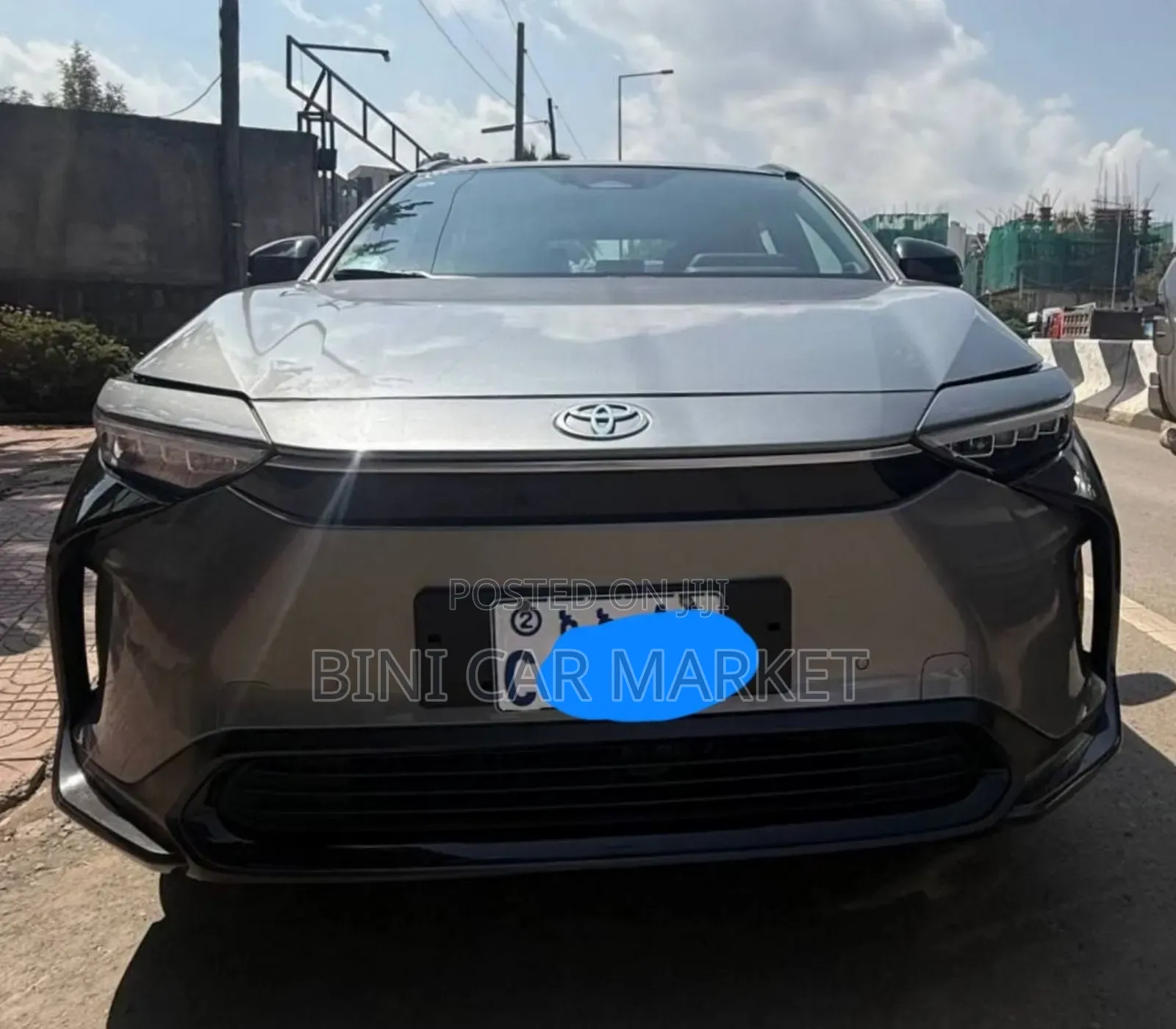 Toyota bZ4X Limited 2024 Gray