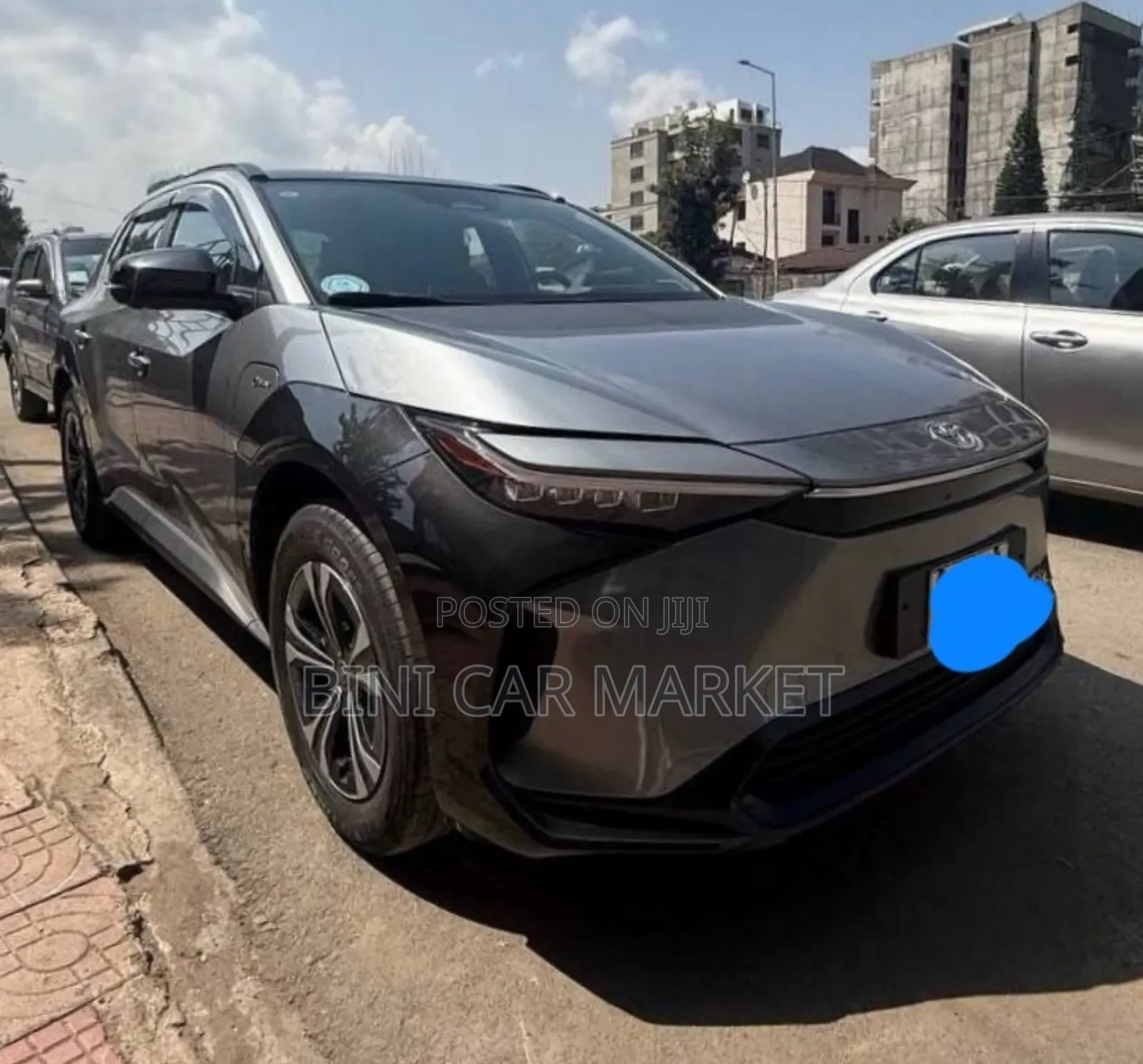 Toyota bZ4X Limited 2024 Gray