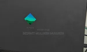 New Laptop HP Omen 15t 16GB AMD Ryzen 7 SSD 512GB