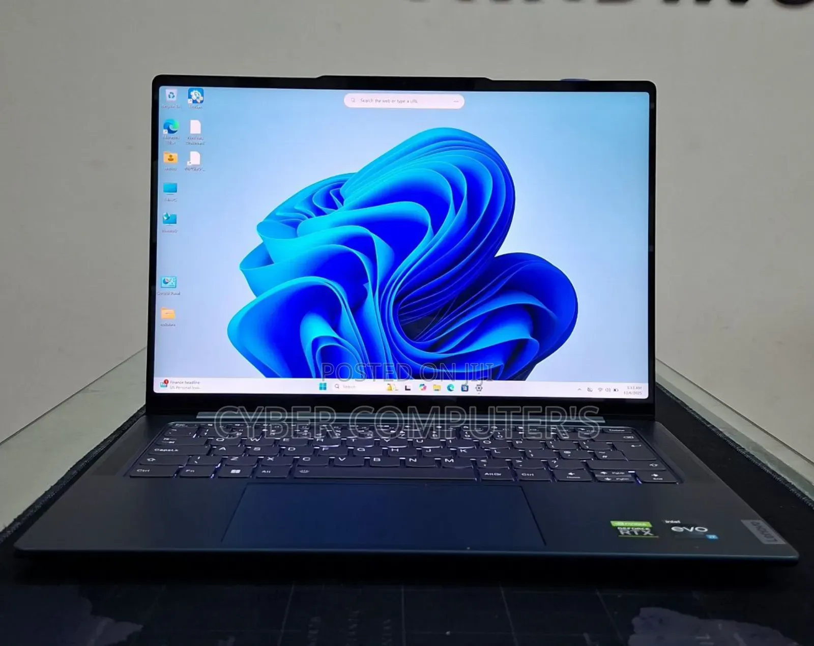 New Laptop Lenovo IdeaPad Yoga 13 16GB Intel Core I7 SSD 1T