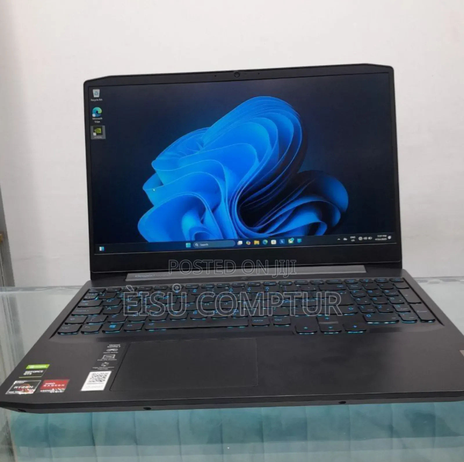 New Laptop Lenovo Legion 5 16GB AMD Ryzen 5 SSD 256GB