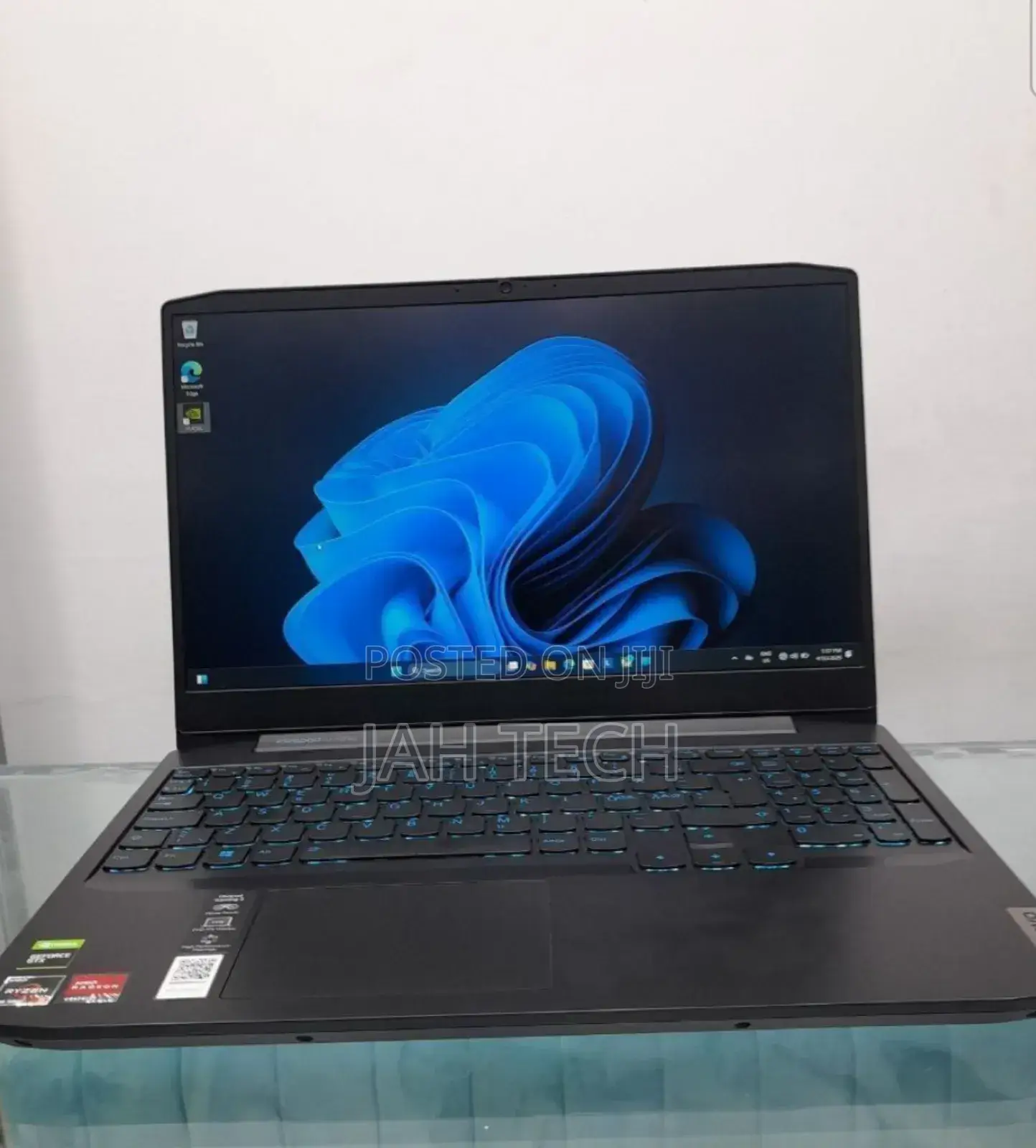 New Laptop Lenovo Ideapad 3 16GB AMD Ryzen 5 SSD 256GB
