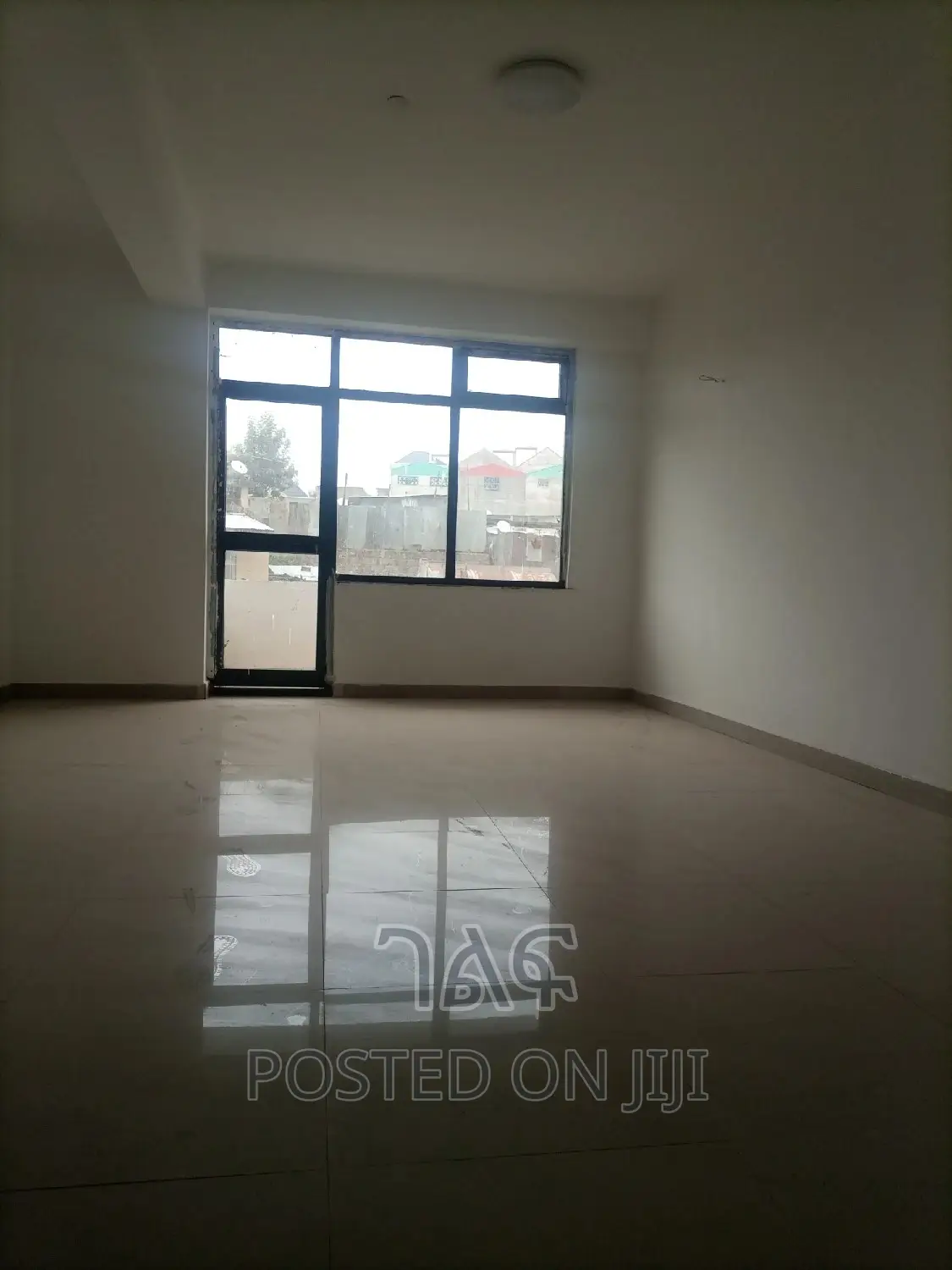 2bdrm Apartment in ኖህ, Bole for sale