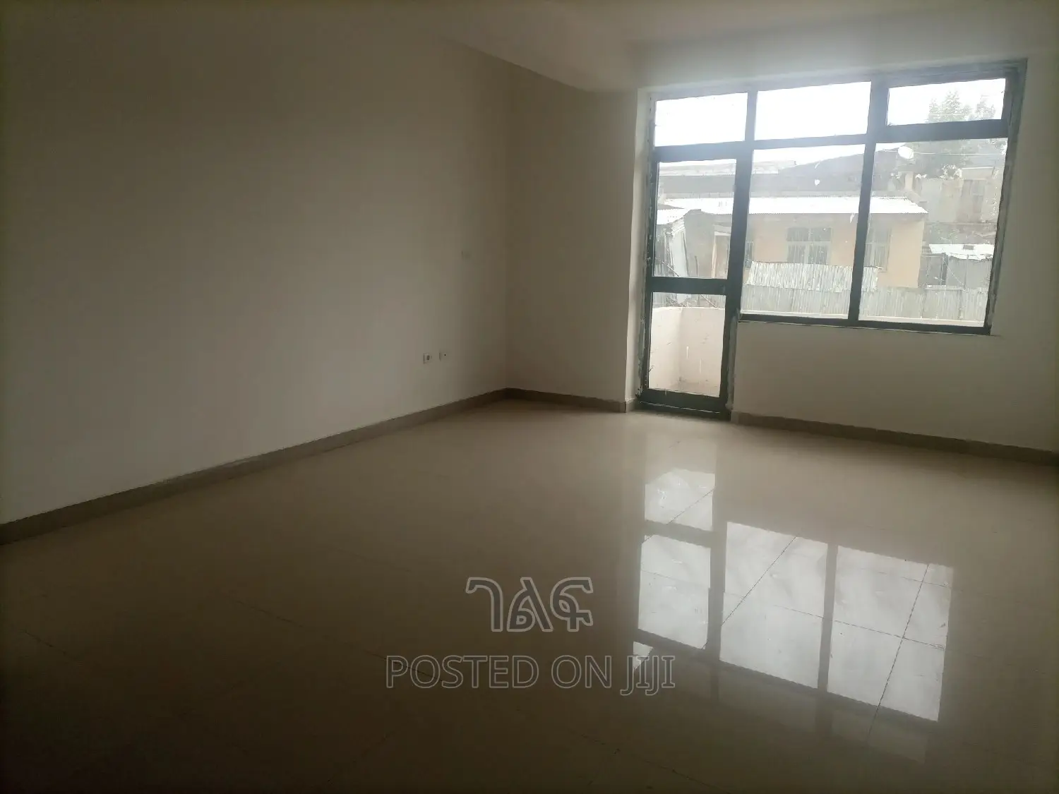 2bdrm Apartment in ኖህ, Bole for sale