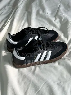 Photo - Samba Adidas