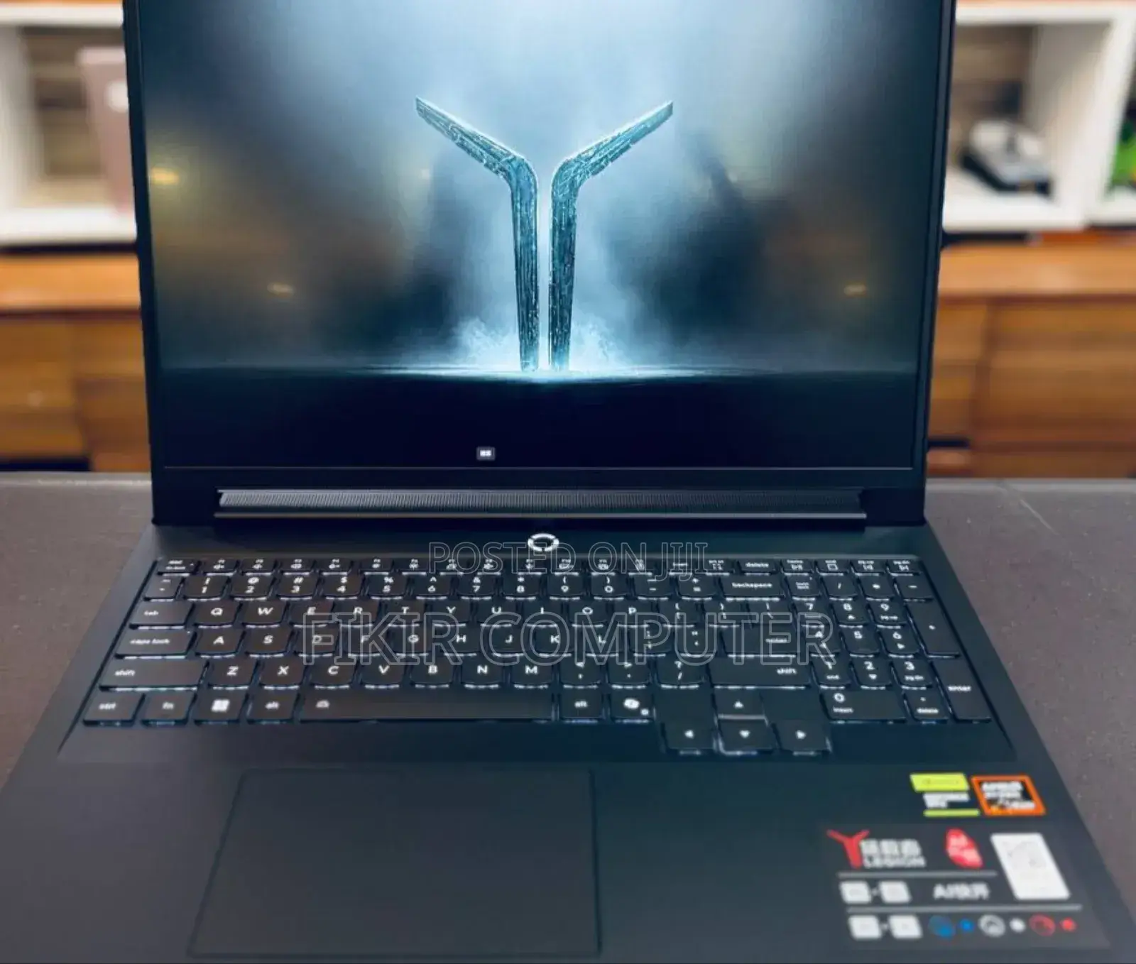 New Laptop Lenovo Legion Y740 32GB AMD Ryzen 9 SSD 1T