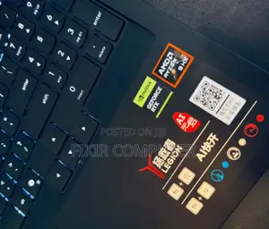 New Laptop Lenovo Legion Y740 32GB AMD Ryzen 9 SSD 1T
