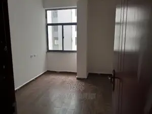 2bdrm Apartment in ኖህ, Bole for sale