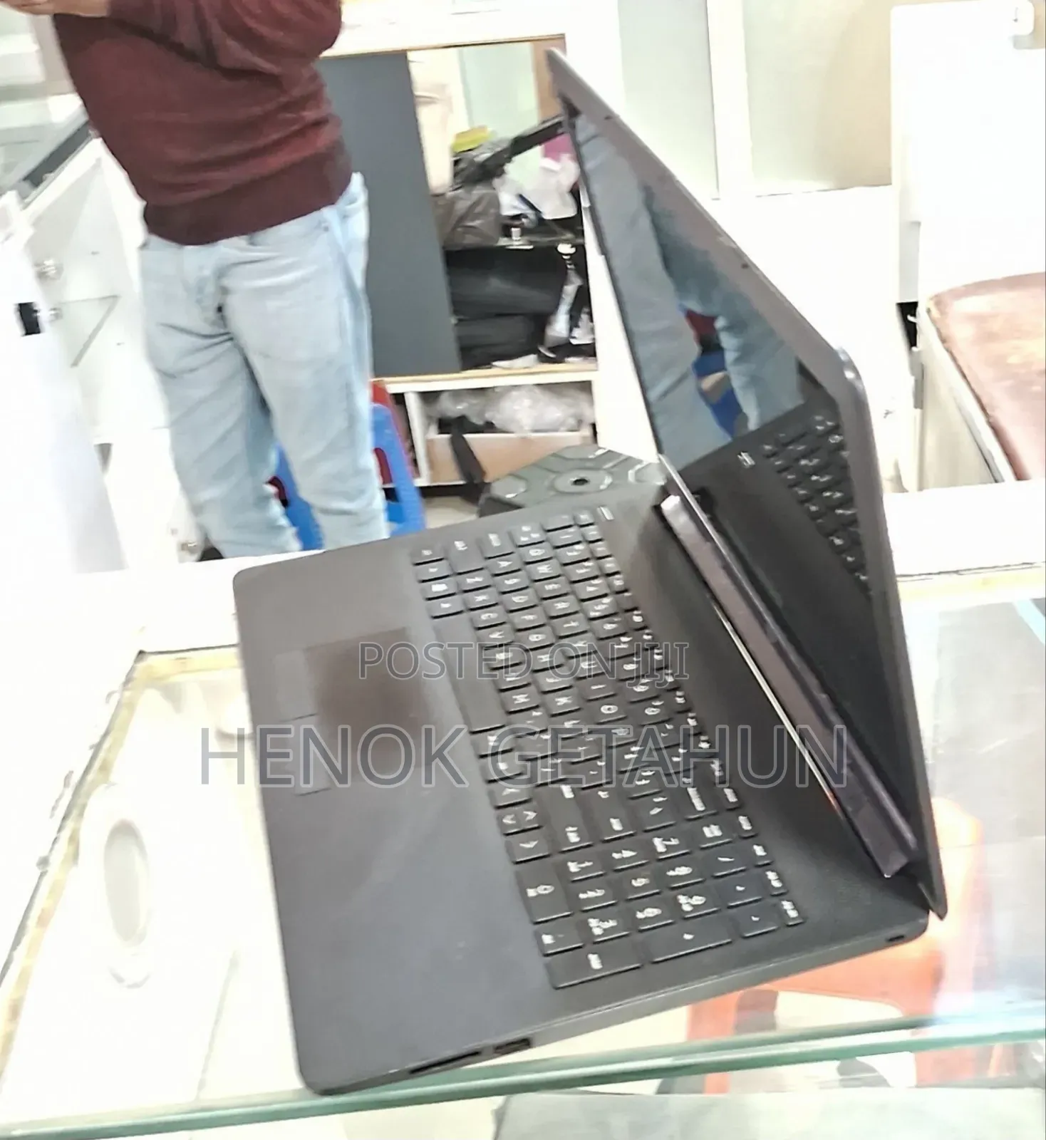 New Laptop HP Stream Notebook 4GB Intel Core 3 HDD 1T