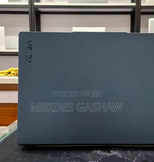 Photo - New Laptop Lenovo Yoga 7i 16GB Intel Core I7 SSD 1T