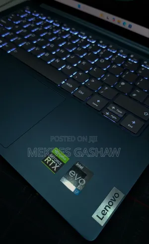 New Laptop Lenovo Yoga 7i 16GB Intel Core I7 SSD 1T