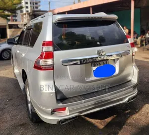 Toyota Land Cruiser Prado 2017 Silver