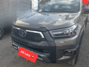 Photo - New Toyota Hilux 2024 Brown