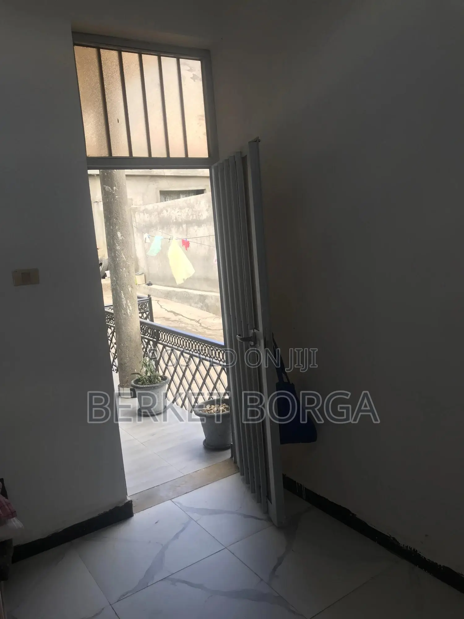 Furnished 1bdrm House in Private, Nifas Silk-Lafto for rent