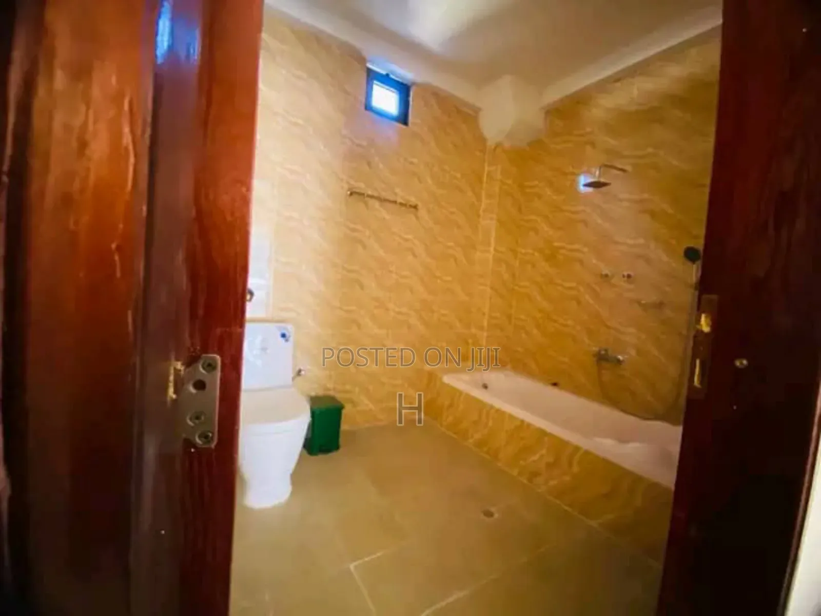 Furnished 8bdrm House in North Wollo for sale