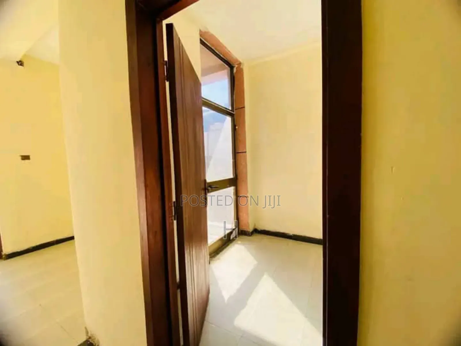 Furnished 8bdrm House in North Wollo for sale