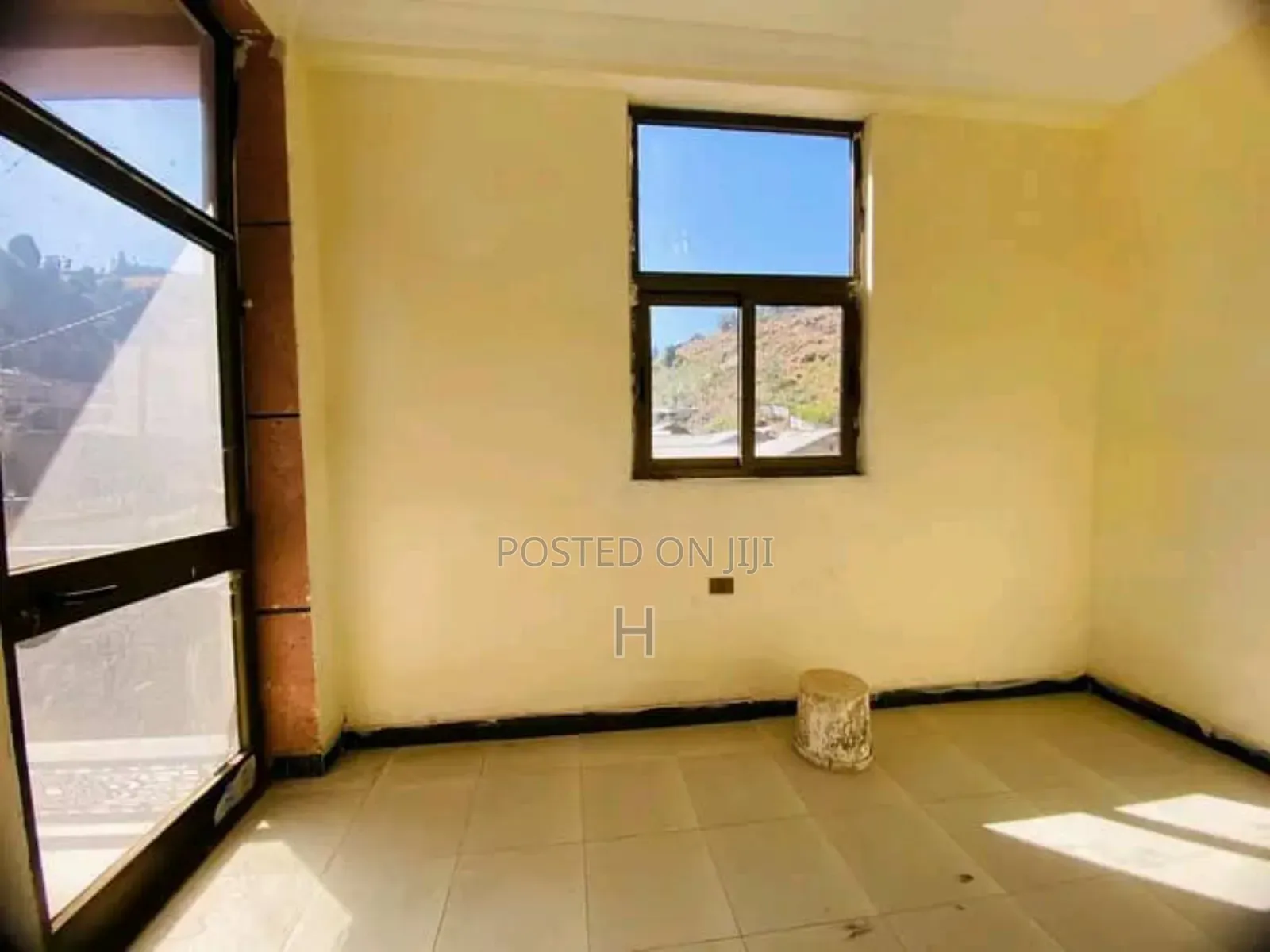 Furnished 8bdrm House in North Wollo for sale