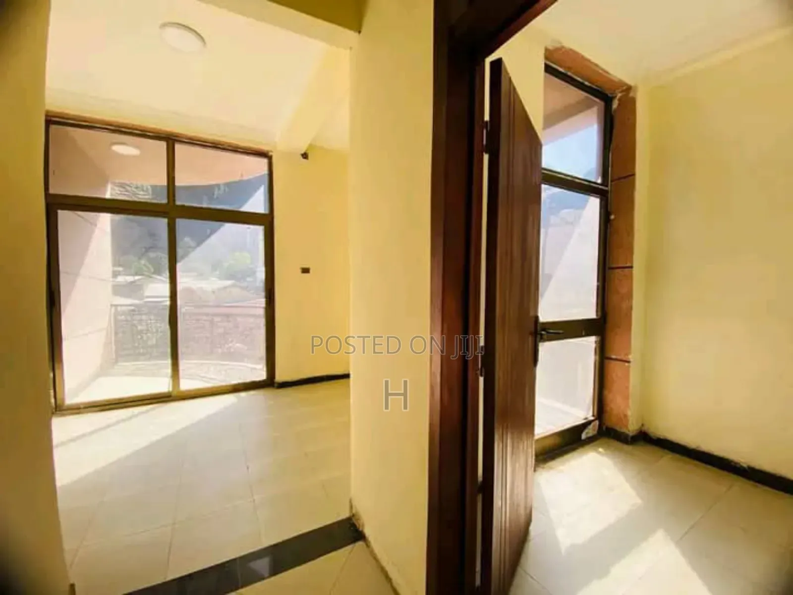 Furnished 8bdrm House in North Wollo for sale