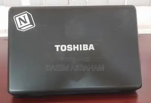 Photo - Laptop Toshiba Satellite C665 8GB Intel Core i3 HDD 500GB