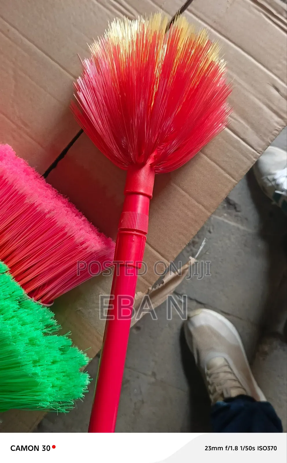 Broom Ckeaning Spider