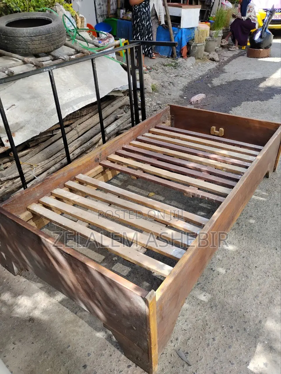 Bed Wood 1 Meter