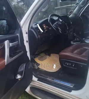 Toyota Land Cruiser 4.5 V8 TD 2020 White