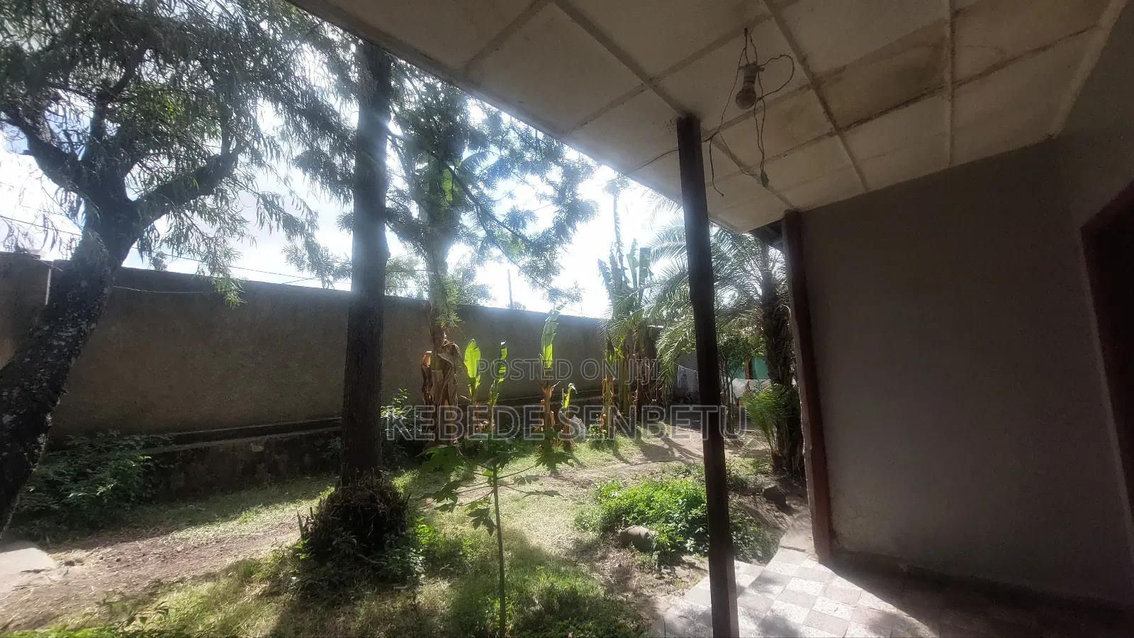 9bdrm House in East Shewa for sale