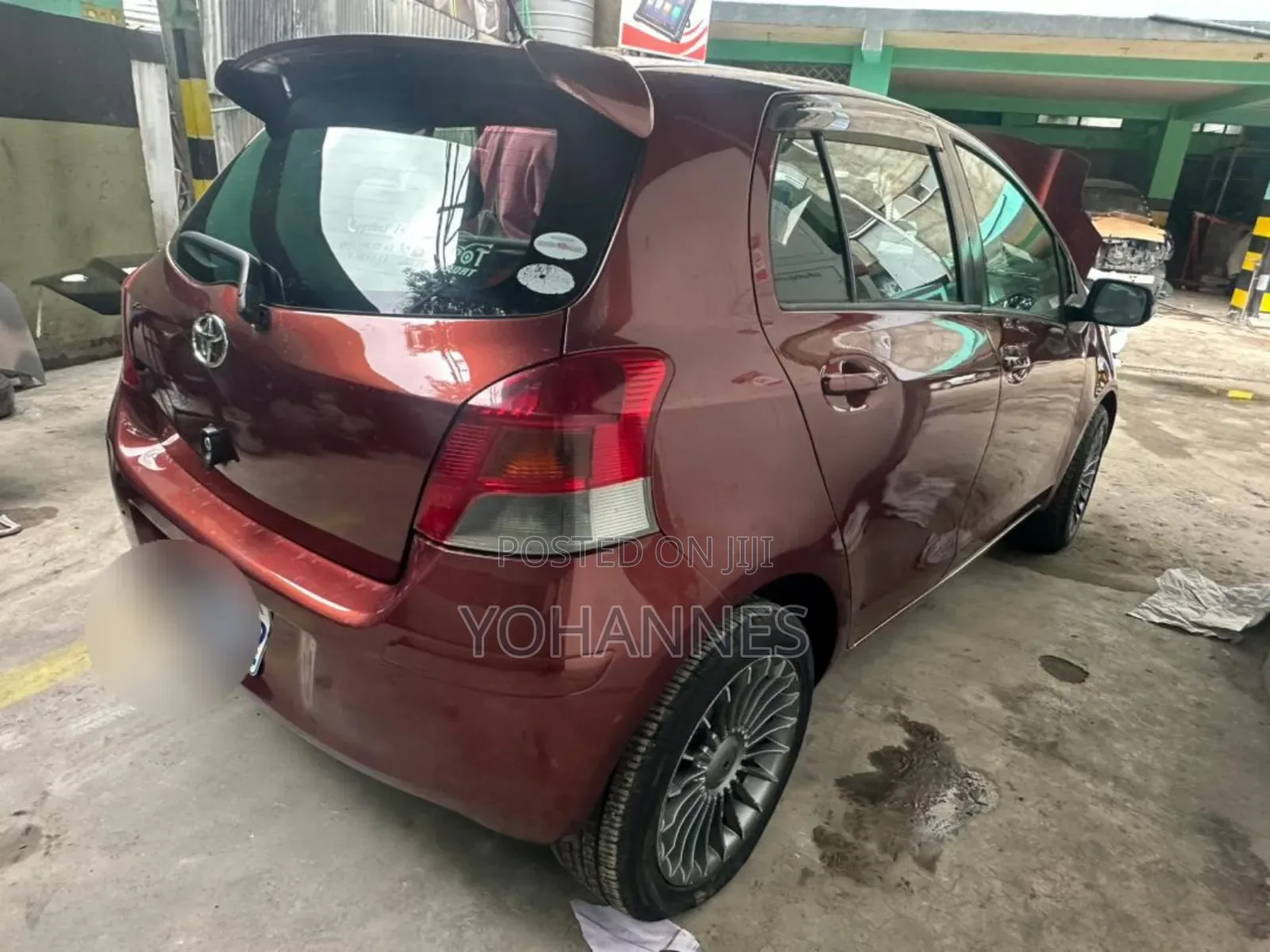 Toyota Yaris 2010 Burgundy