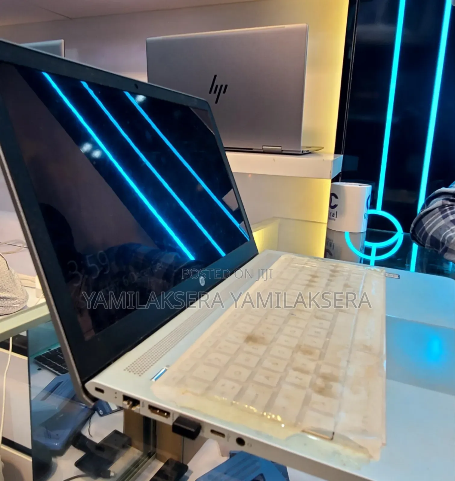 New Laptop HP Pavilion 15 8GB Intel Core i5 HDD 1T