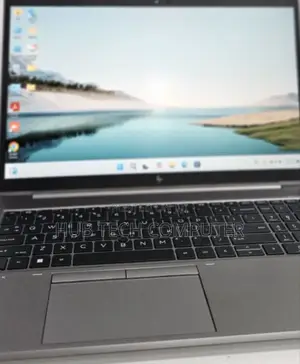 Photo - New Laptop HP ZBook Firefly G8 16GB Intel Core I7 SSD 1T