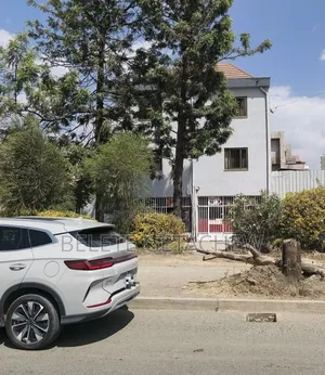 7bdrm House in Jemo Michael, G+2, Nifas Silk-Lafto for sale