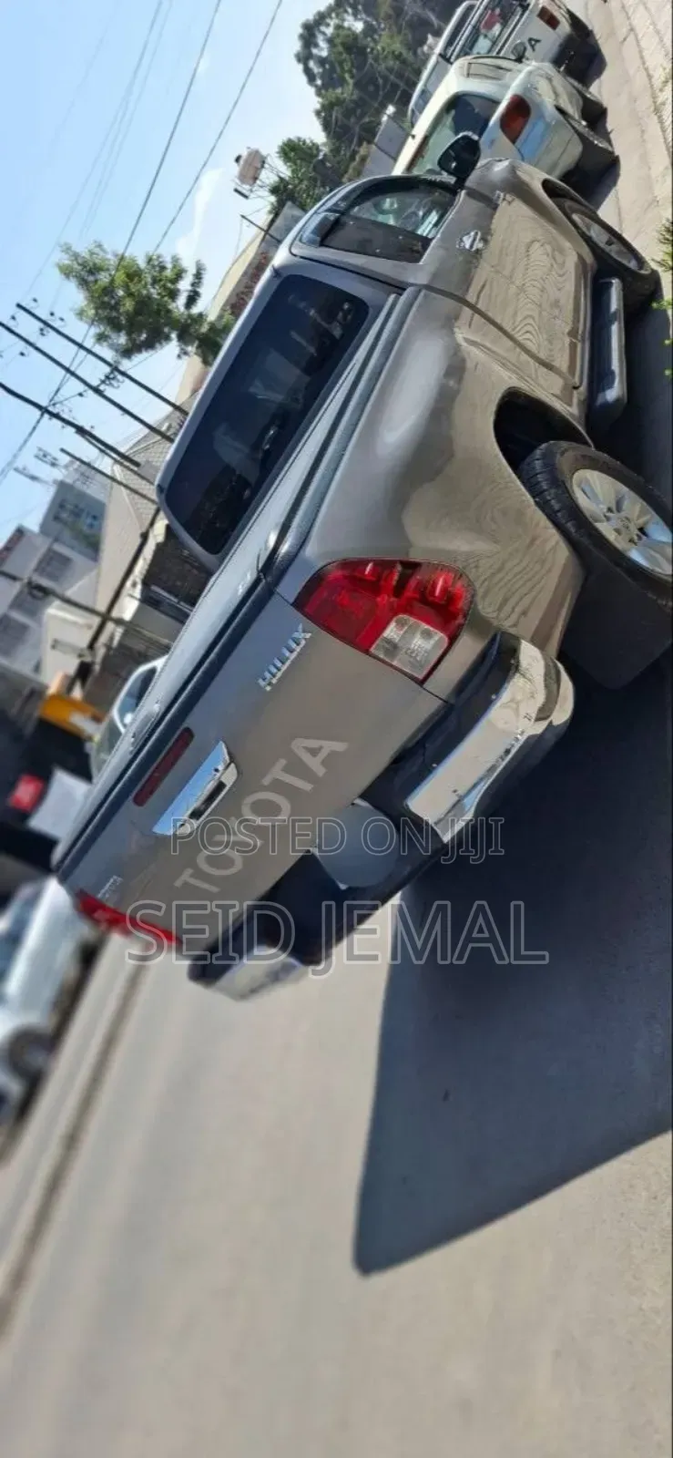 Toyota Hilux 2017 Gray