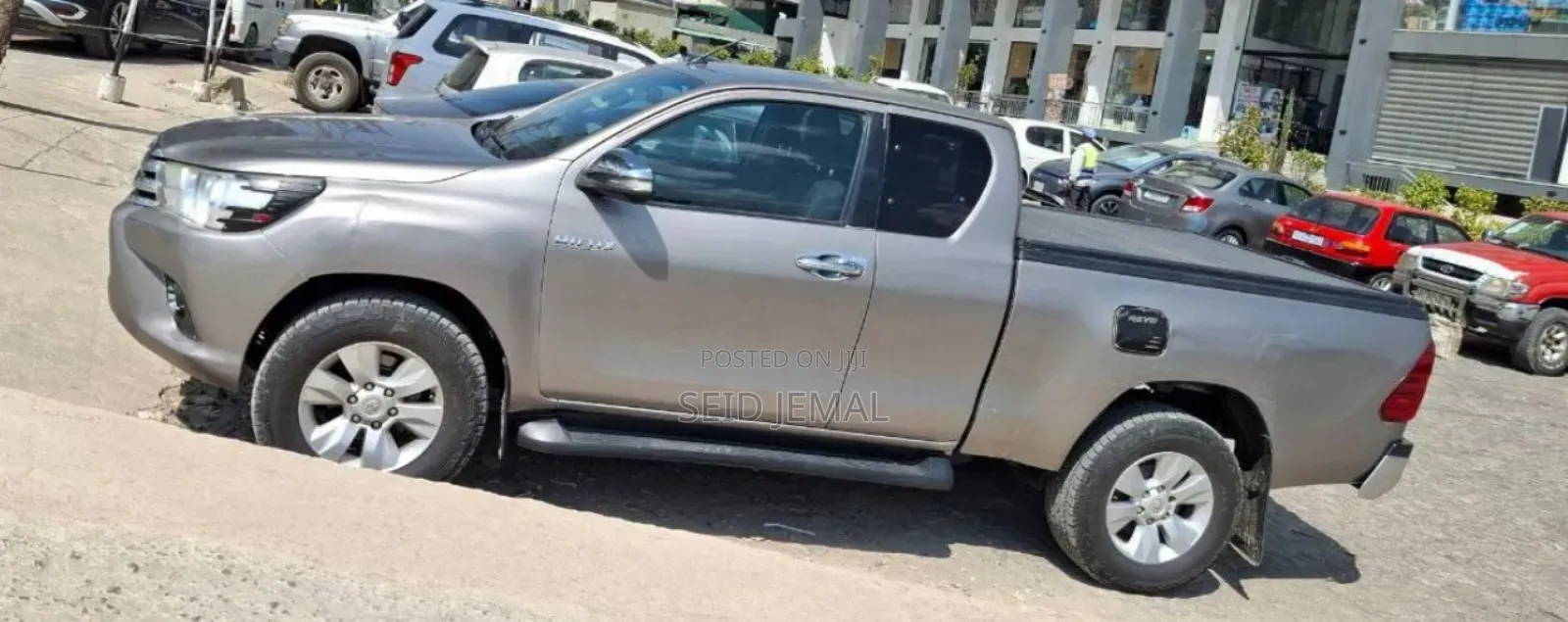 Toyota Hilux 2017 Gray