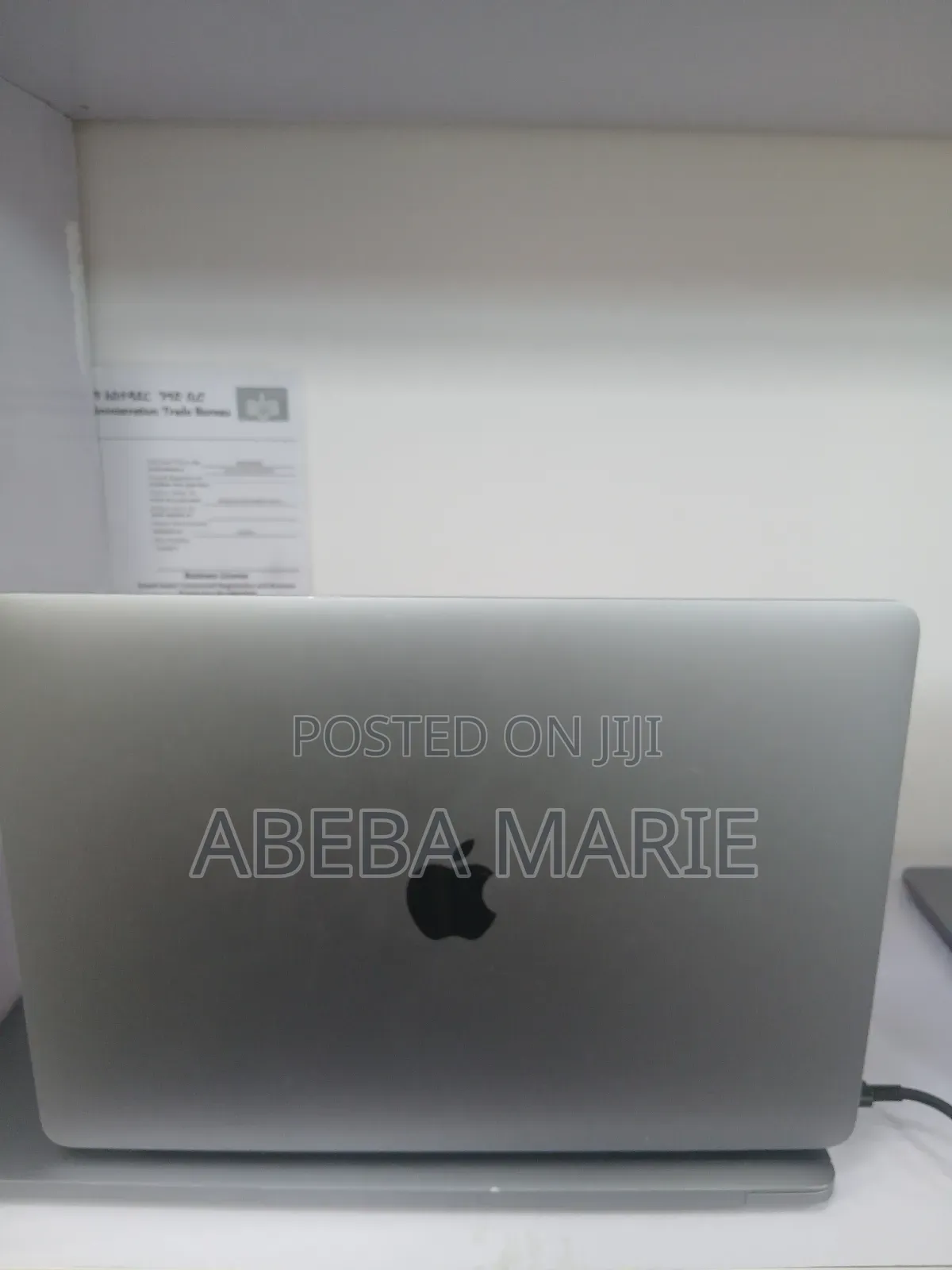 New Laptop Apple MacBook Pro 2018 8GB Intel Core I5 SSD 256GB