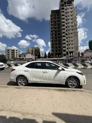 Toyota Corolla 2016 White