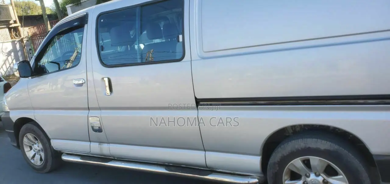 Toyota HiAce 2008 Silver