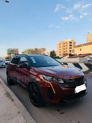 Peugeot 5008 2022 Burgundy