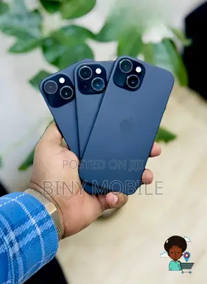 Photo - Apple iPhone 15 128 GB Black