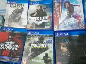 Play Station 4 Slim With 20 Games