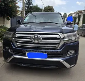 Toyota Land Cruiser 2017 Blue