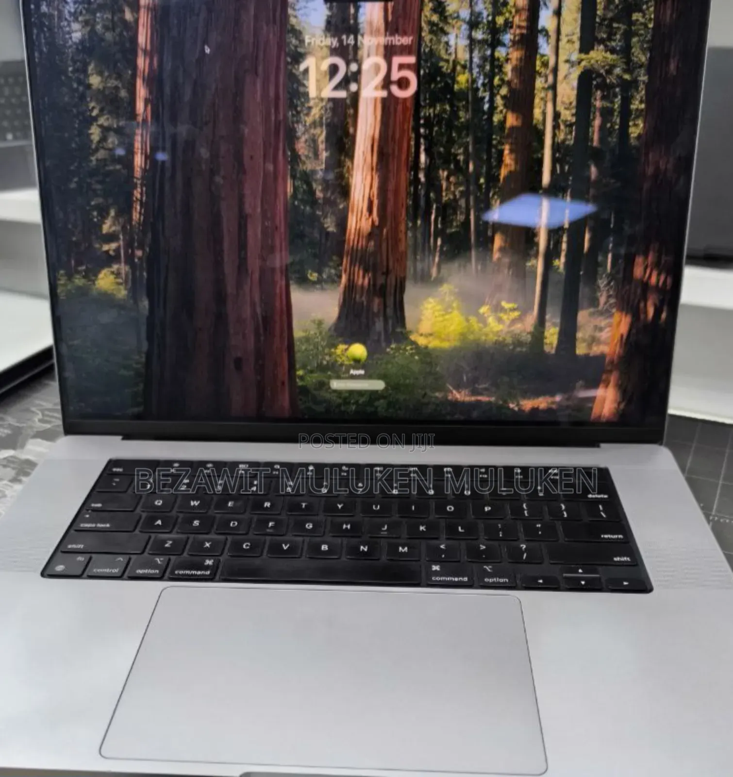 New Laptop Apple MacBook Pro M1 32GB Intel Core I9 SSD 512GB